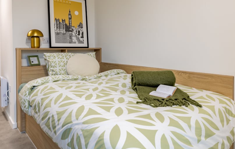 Classic Plus En Suite, Venti House, 8 Grove Crescent Road, Stratford, London - Image 1